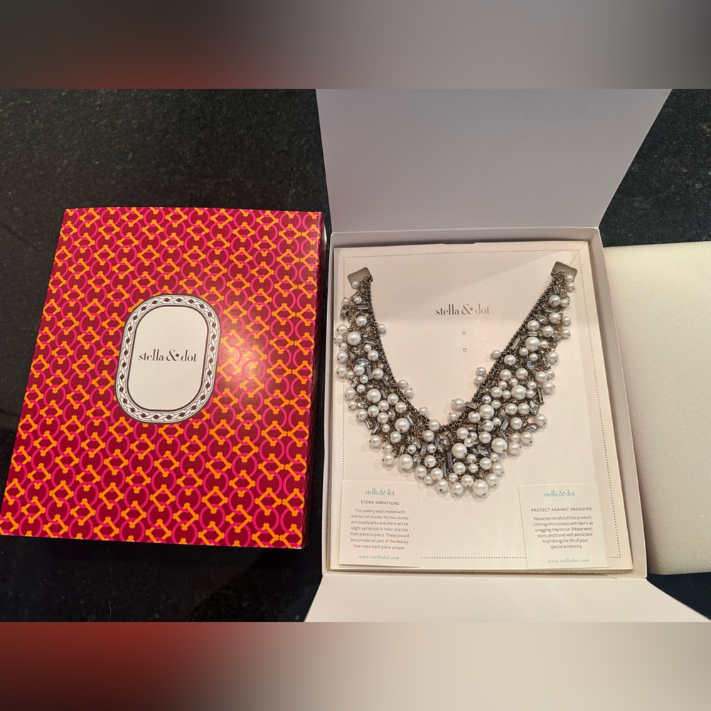 Retired Stella & Dot Eve Bib Statement Necklace Pearls Crystals Gold NIB